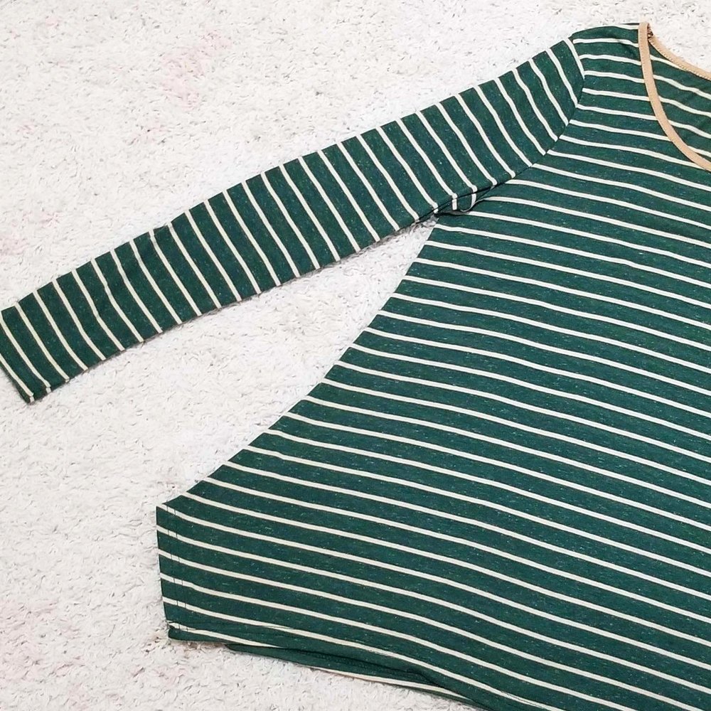 Umgee Brand Top Hunter Green & Cream Stripes Tan Faux Suede Accents Size Small - Picture 8 of 12